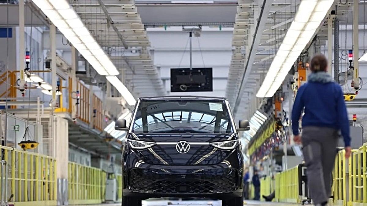 VW'de Tarihi Yol Ayrımı: Maliyet Krizine Acil Çözüm