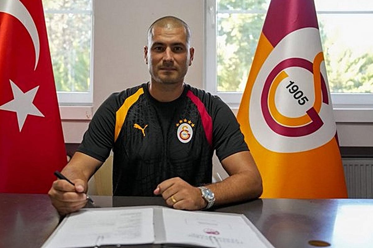 Eren Derdiyok 10 sene sonra Galatasaray'a geri döndü