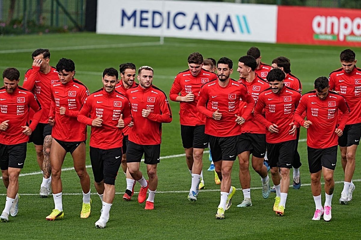 İş imzaya kaldı! Galatasaray milli futbolcuyu transfer ediyor