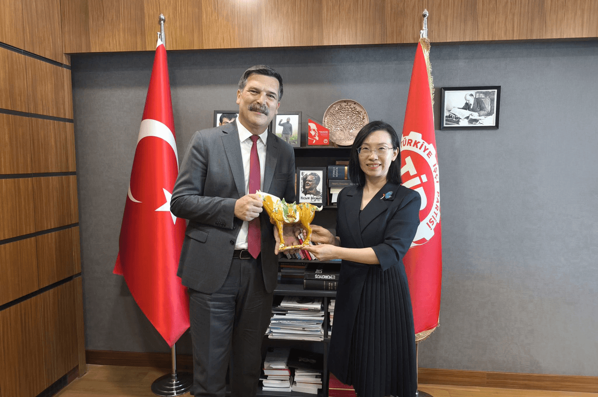 TİP Genel Başkanı Erkan Baş, Çin'in Yeni Siyasi Müsteşarı'nı TBMM'de Kabul Etti