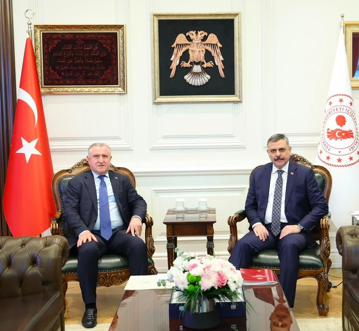 Bakanlar Çiftçi ve Bak, üniversite ve öğrenci yurtlarında alınacak güvenlik tedbirlerini değerlendirdi